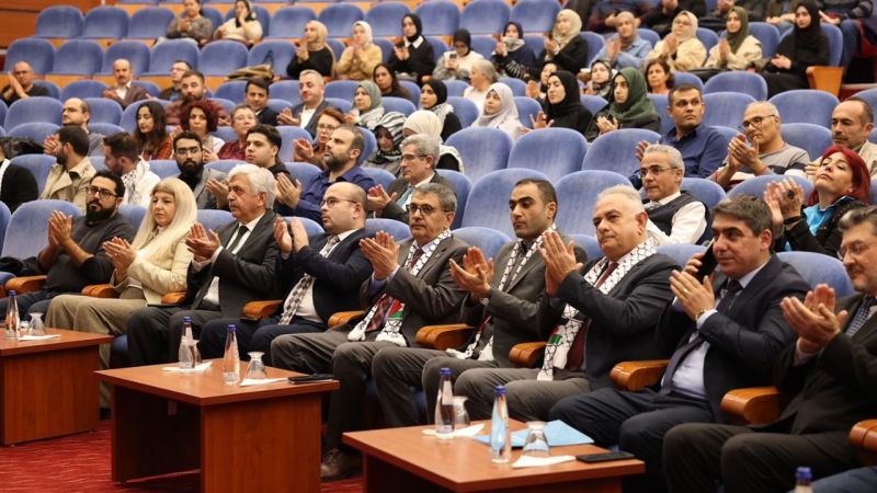 Denizli’de ‘Emperyalizm Karşısında Türkiye, Ortadoğu Ve Şehitlerimiz’ Paneli Düzenlendi