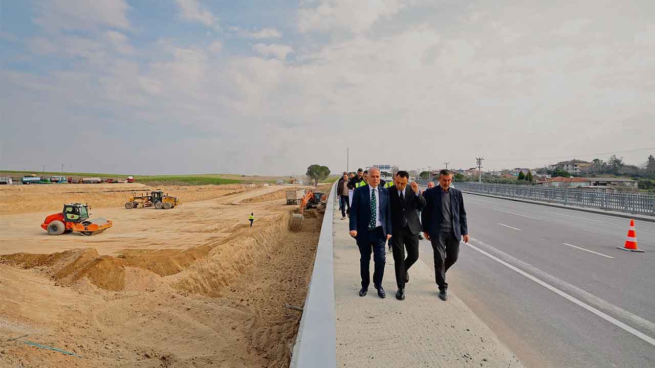 Denizli'de Kazalara Sebebiyet Veren Yola Çözüm Çalışmaları Yaklaşık 2 Yıldır Hala Sürüyor6