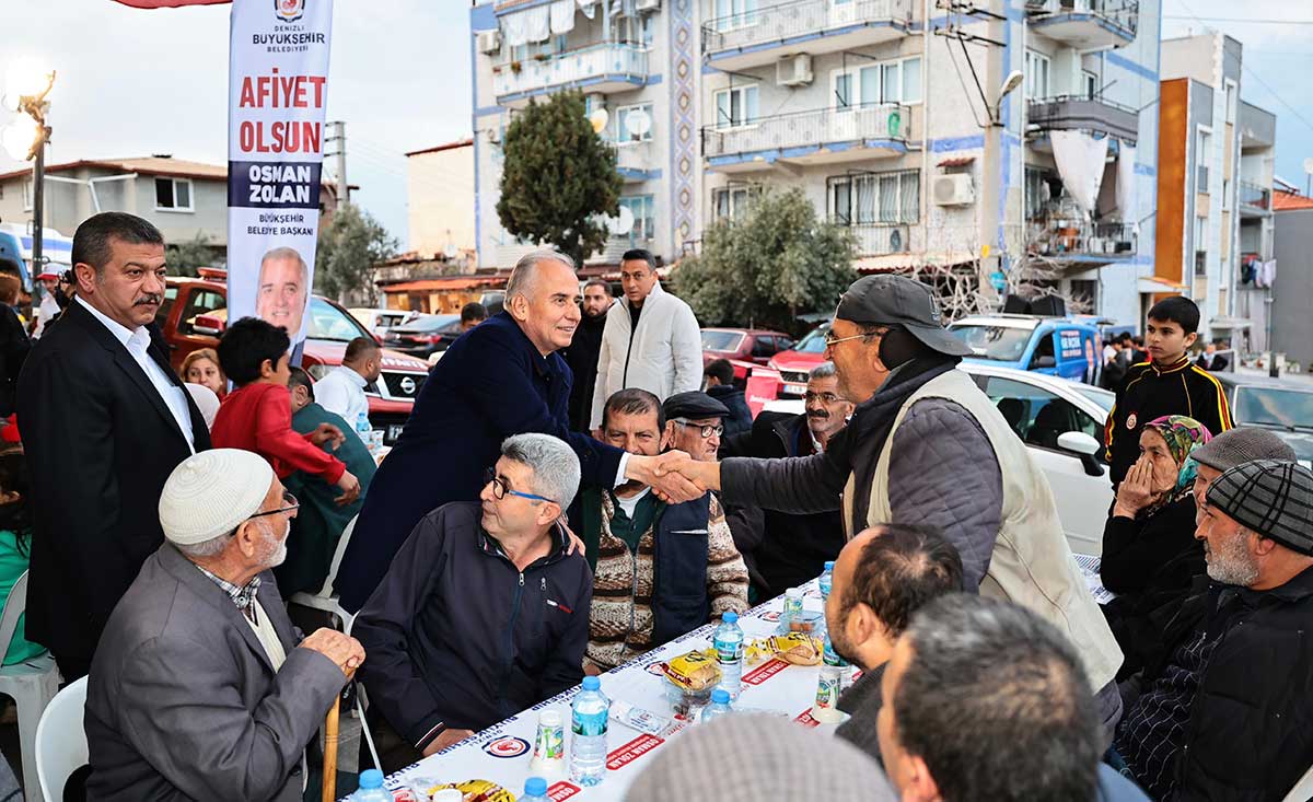 Başkan Zolan, Yeni Mahalle'de Vatandaşlarla İftar Yaptı