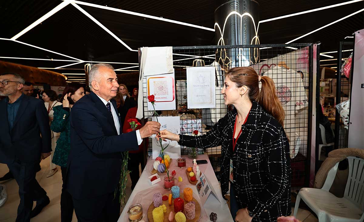 Denizli Kadınlar Festivali Zolan Ile Açıldı