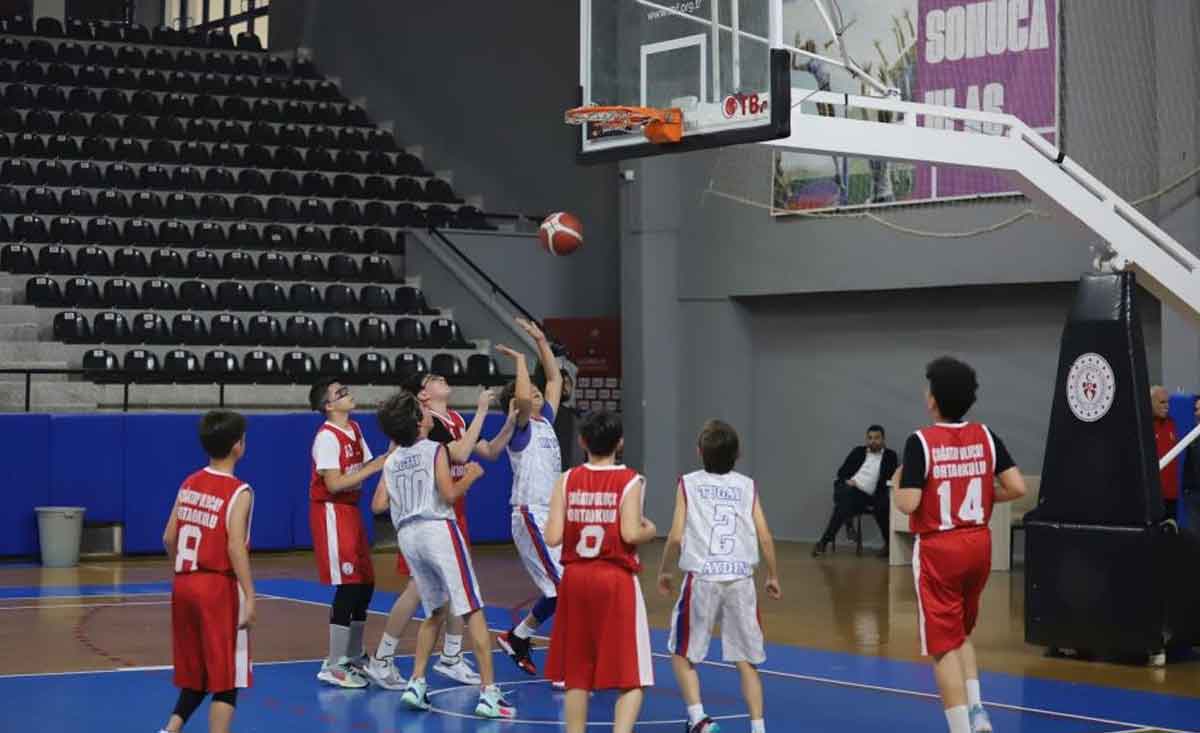 Okul Sporlari Basketbol Kucukler Grup Musabakalarinda Yari Finalistler Belli Oldu