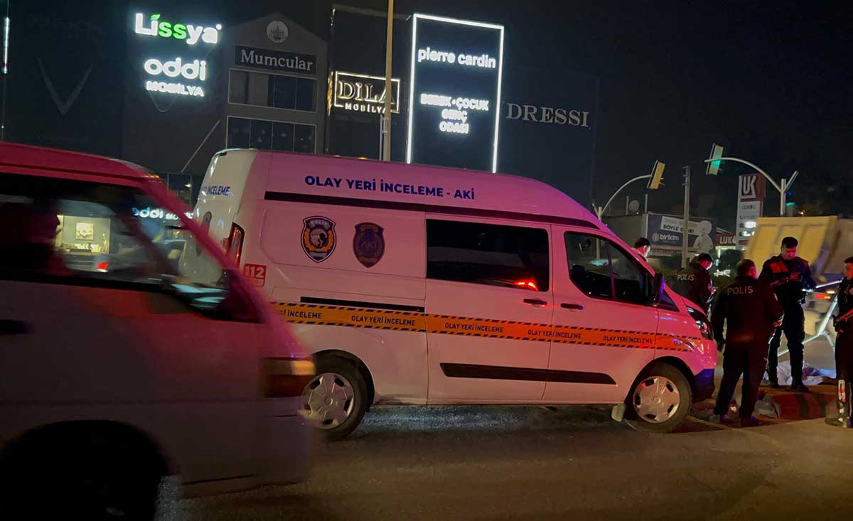 İzmir’de Karı Kocayı Kaza Ayırdı!
