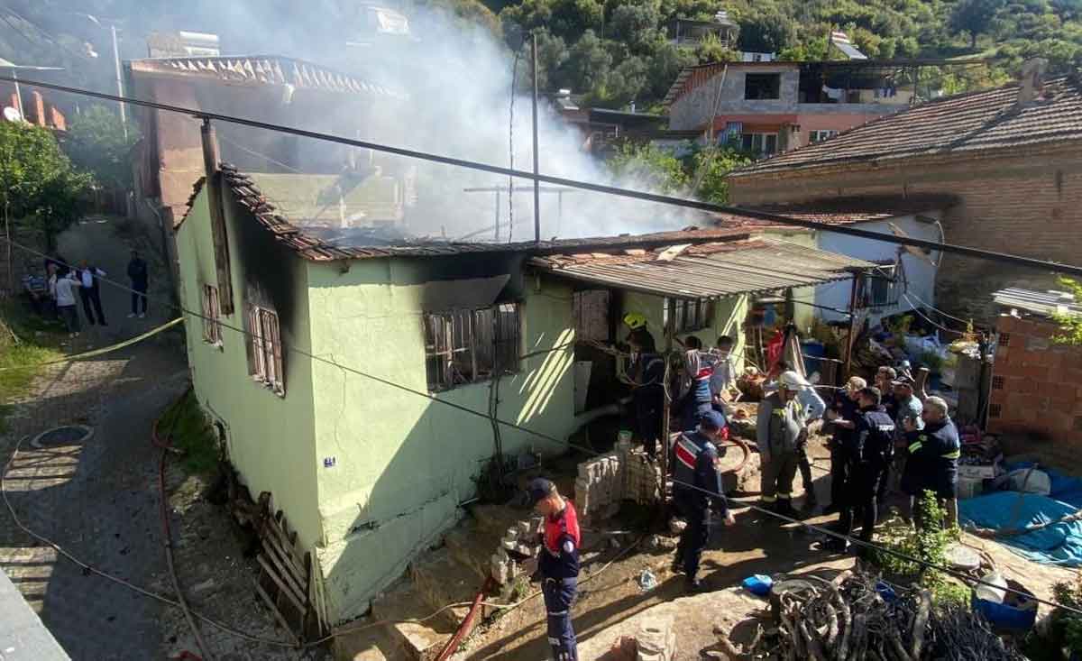 Aydinda Cikan Yanginda 2 Yasindaki Cocuk Hayatini Kaybetti2