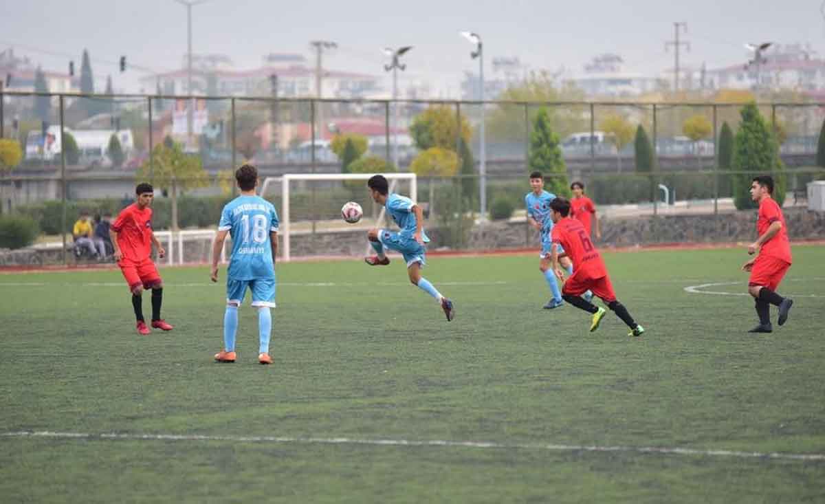 Futbol Okul Sporlari Yildizlar Yari Final Musabakalari Denizlide Yapilacak1