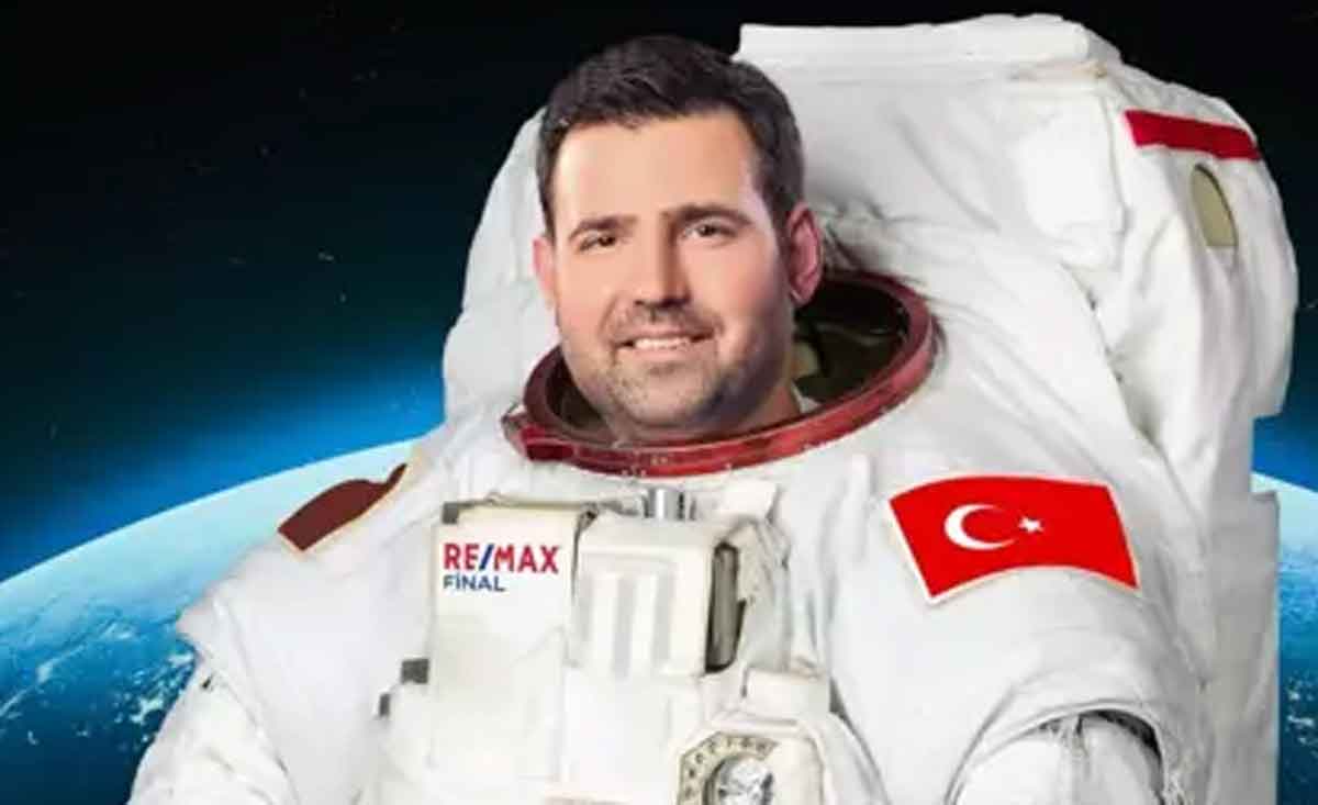 Uzaya Cikan Ucuncu Turk Bir Emlakci Olacak2