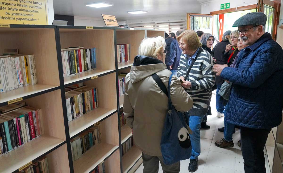 Denizli Önceki Dönem Milletvekili Adına Kütüphane Açıldı3