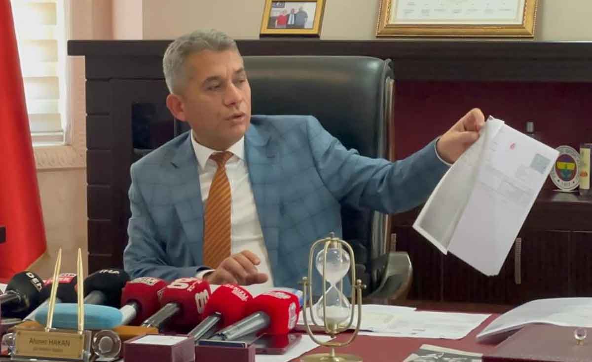 Baskan Ahmet Hakandan Ses Kaydi Aciklamasi Bu Adam Psikopat1