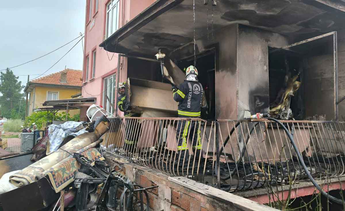 Denizlide Yukselen Alevler Korku Saldi2