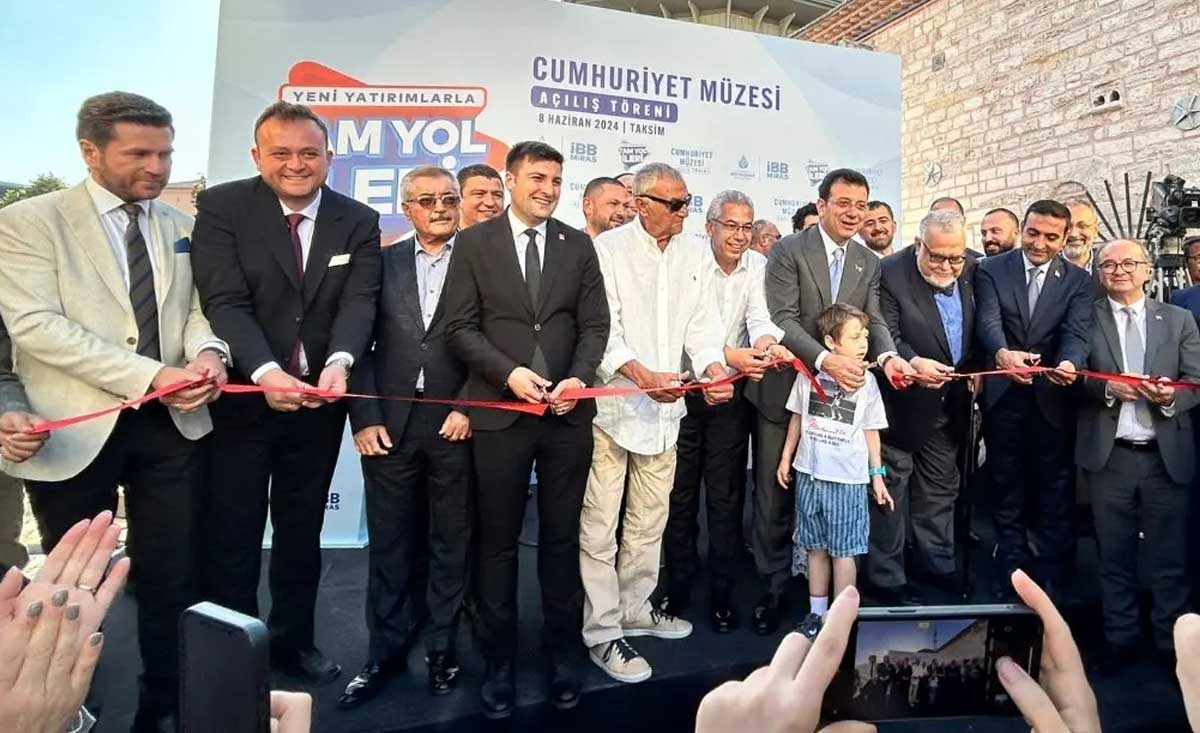 Çivril Belediye Başkanı İstanbul’da Tarihi Kentler Birliği Toplantısı’nda Çivril’i Anlattı