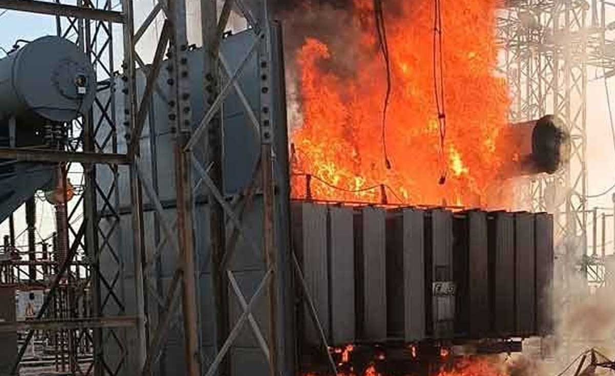 Denizli Merkezefendide Korkutan Yangin Dumanlar Gokyuzunu Sardi1