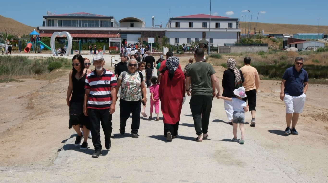 Tuz Golu Sifa Turizminin Besigi Olma Yolunda2