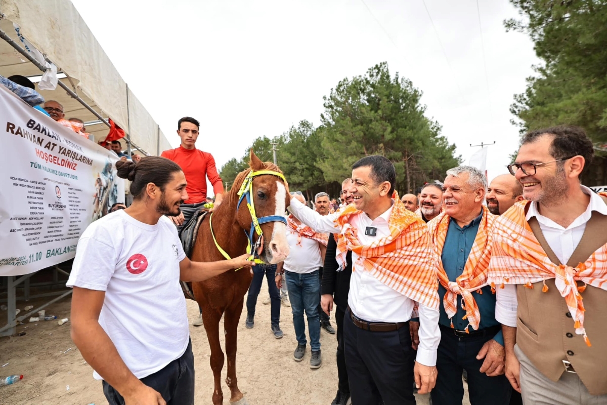 Baklan Rahvan At Yarışı