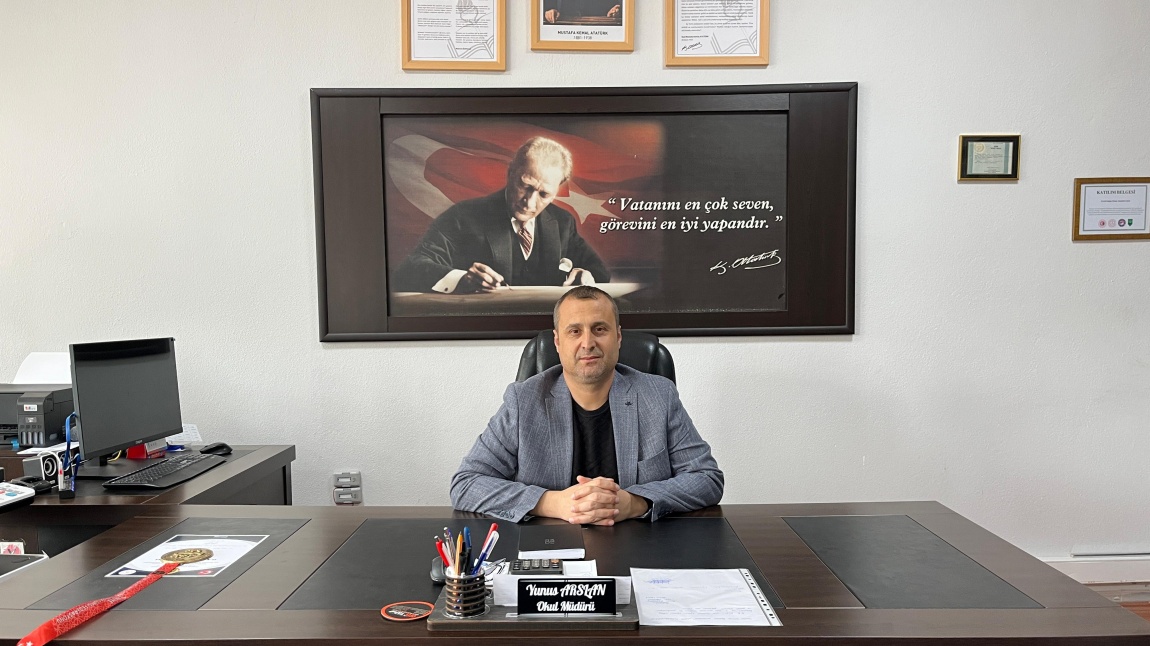 Çivril Emine Özcan Anadolu Lisesi (1)-1