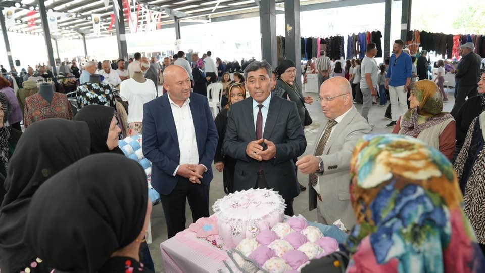 Çi̇vri̇l Halk Eğitim Yıl Sonu Sergi (1)