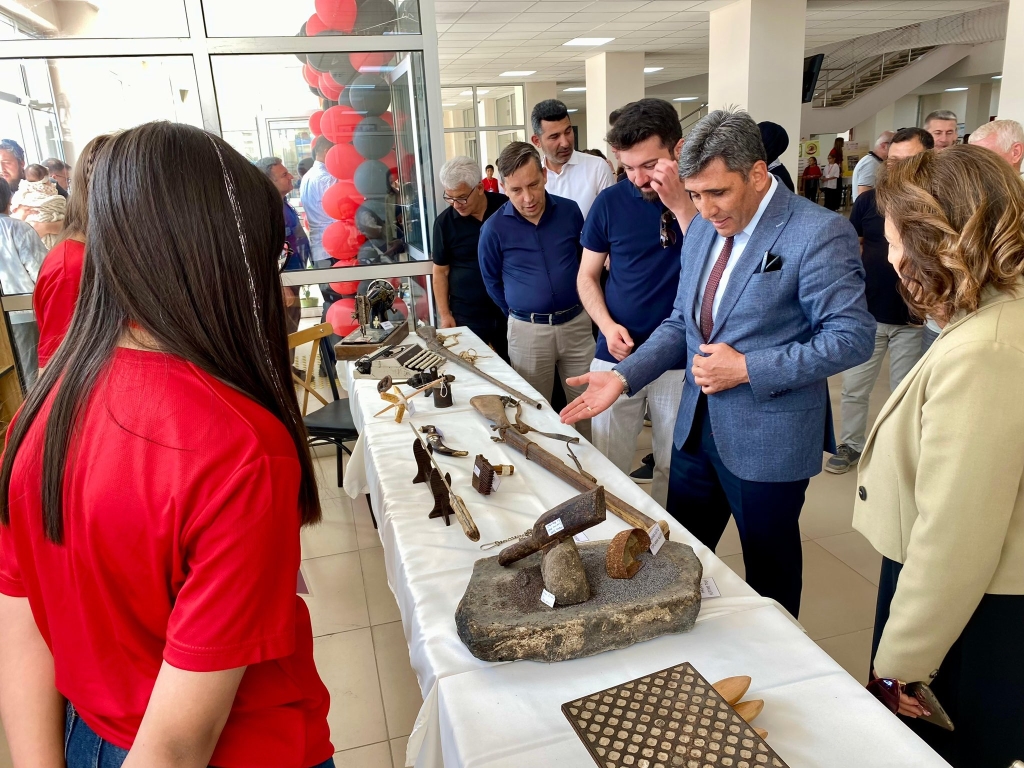 Çivril Ortaokulu Bilim Şenliği (1)