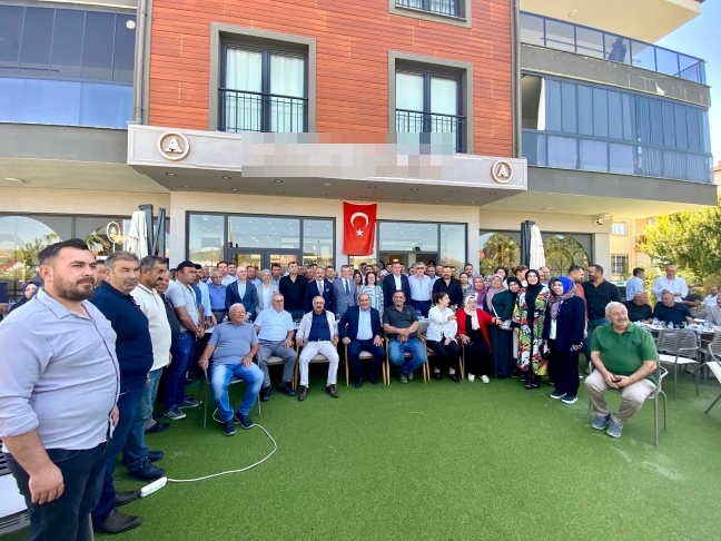 Akp Kahvaltı (2)