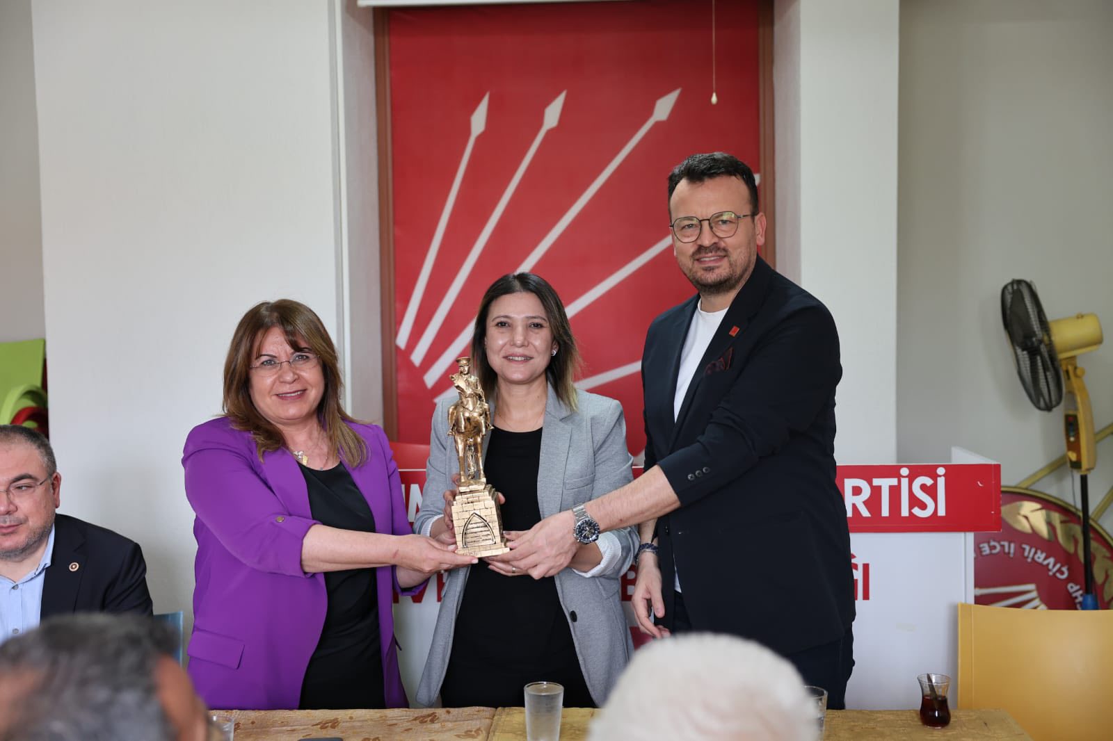 Ilk Tebrik Milletvekillerinden (2)