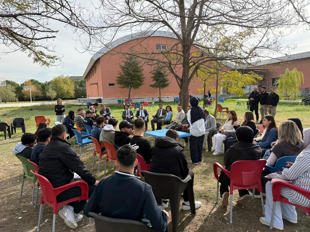 Üniversite Öğrencileri Fidan (2)