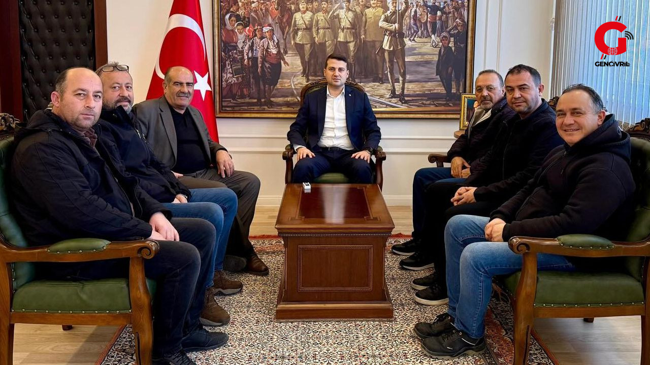 Çivril Esnaf Odası Başkanı Gürol Mutlu Başkan Semih Dere Ve Kaymakam Fatih Cıdıroğlunu Ziyaret Etti2