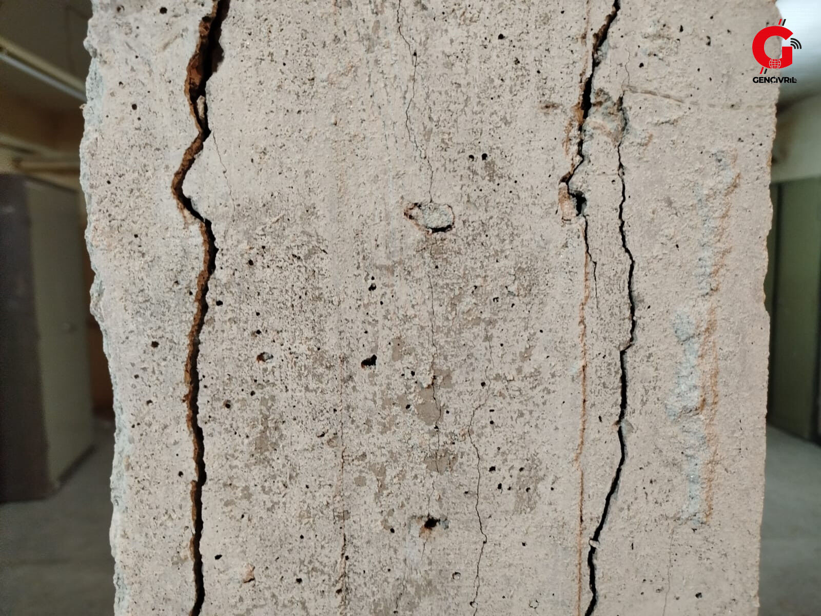 Çivril Belediyesi Hizmet Binası İçin Tahliye Gündemde (4)