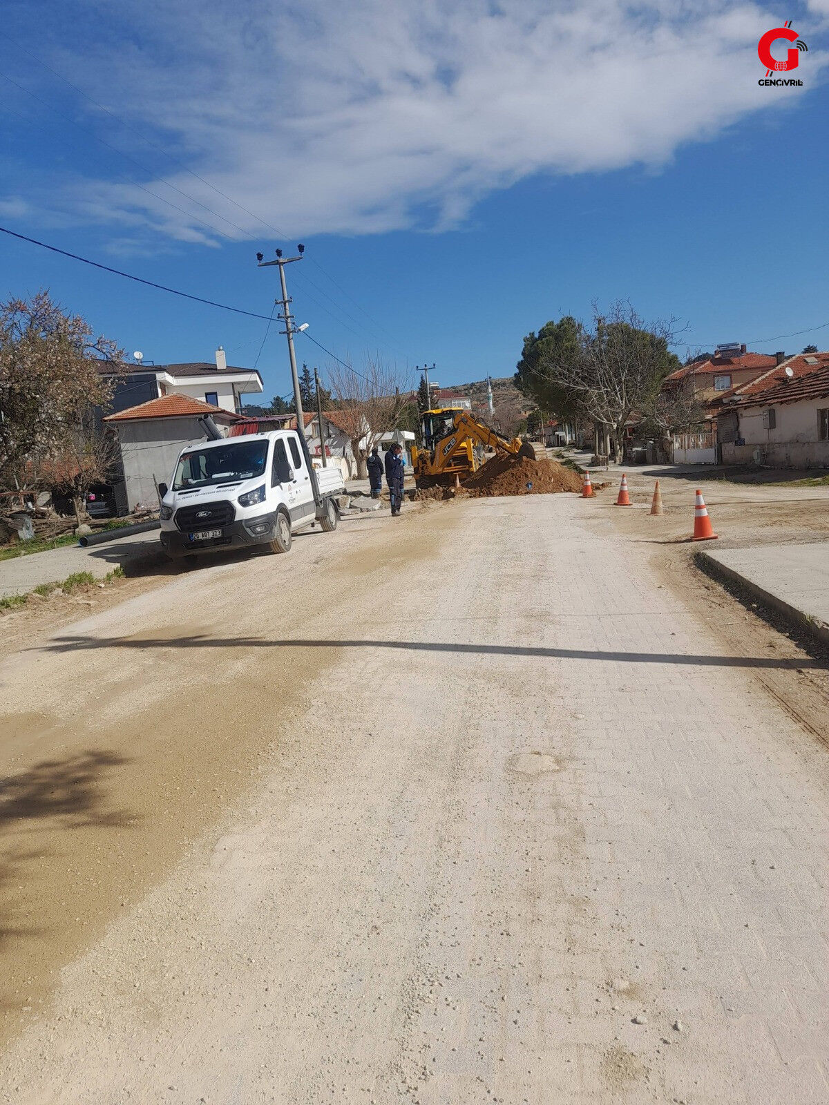 Çivril Iğdir Mahallesinde Doğalgaz Çalışmasında Bozulan Yollar Yapılıyor (2)