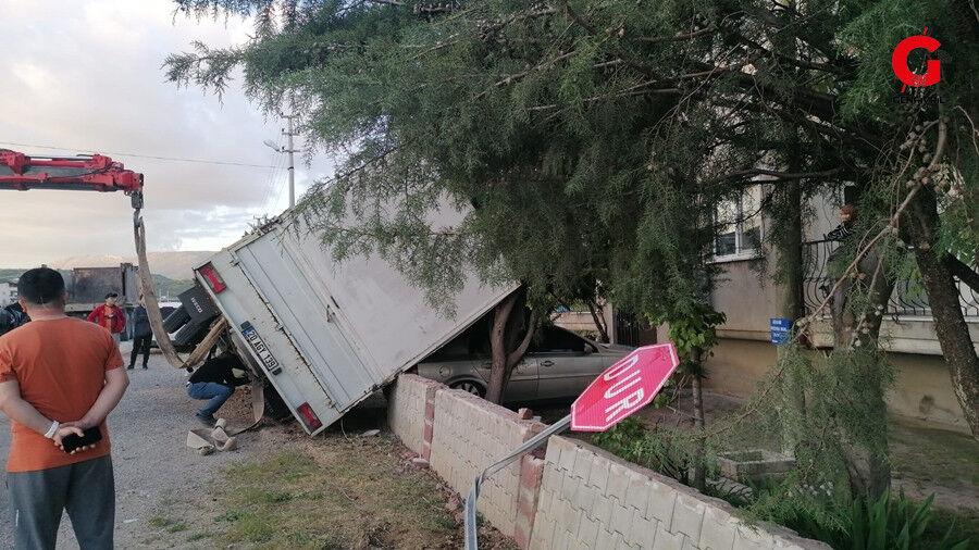 Çivril Alpaslan Türkeş Bulvarı Kaza (1)