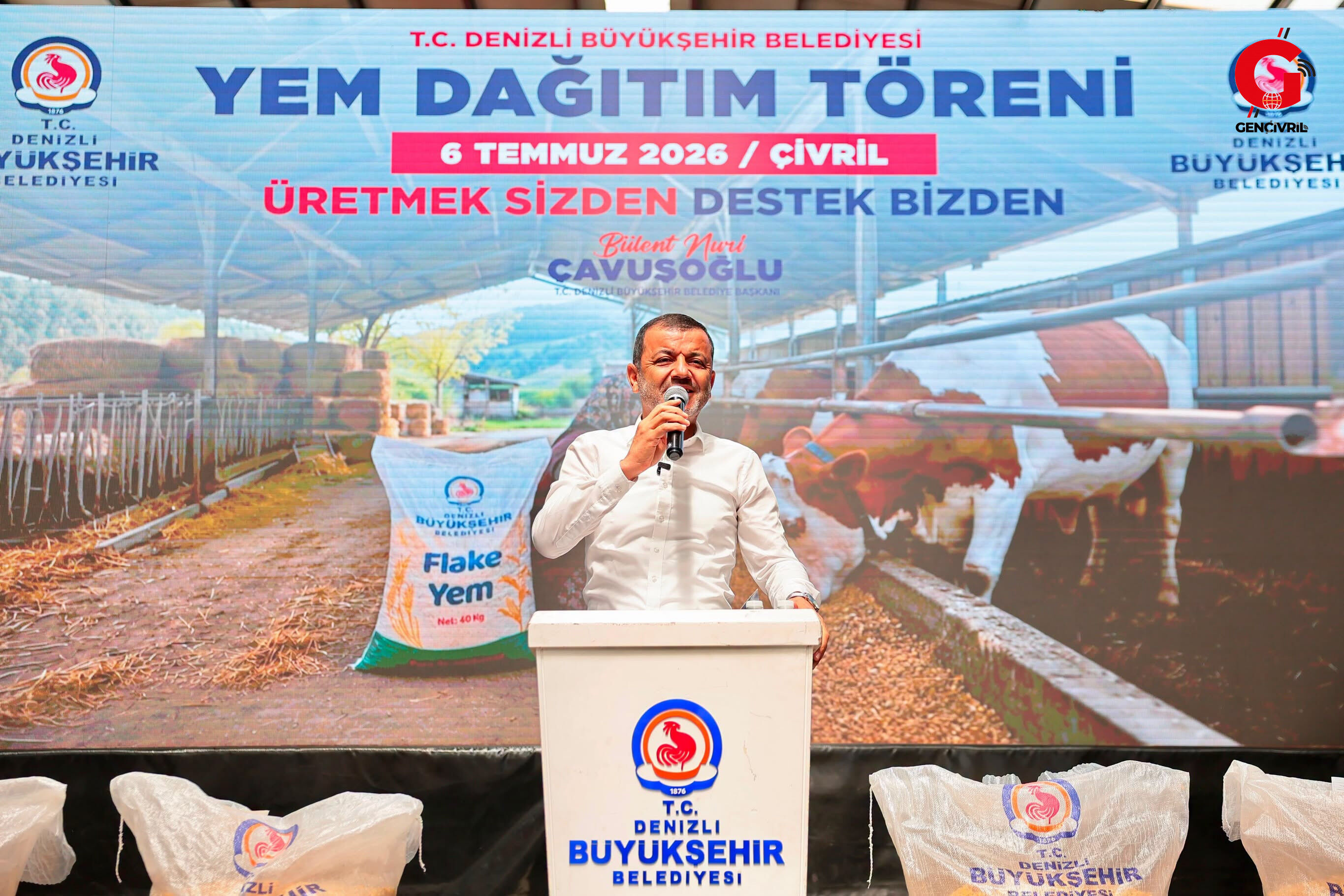 Denizli Büyükşehirden Çivrilde Yem Desteği (2)