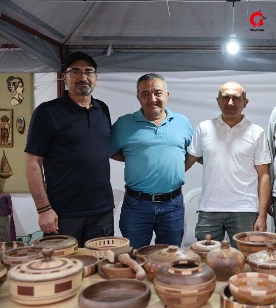 Çivril Tayyar Karabulut Ahşabı Sanata Dönüştürdü
