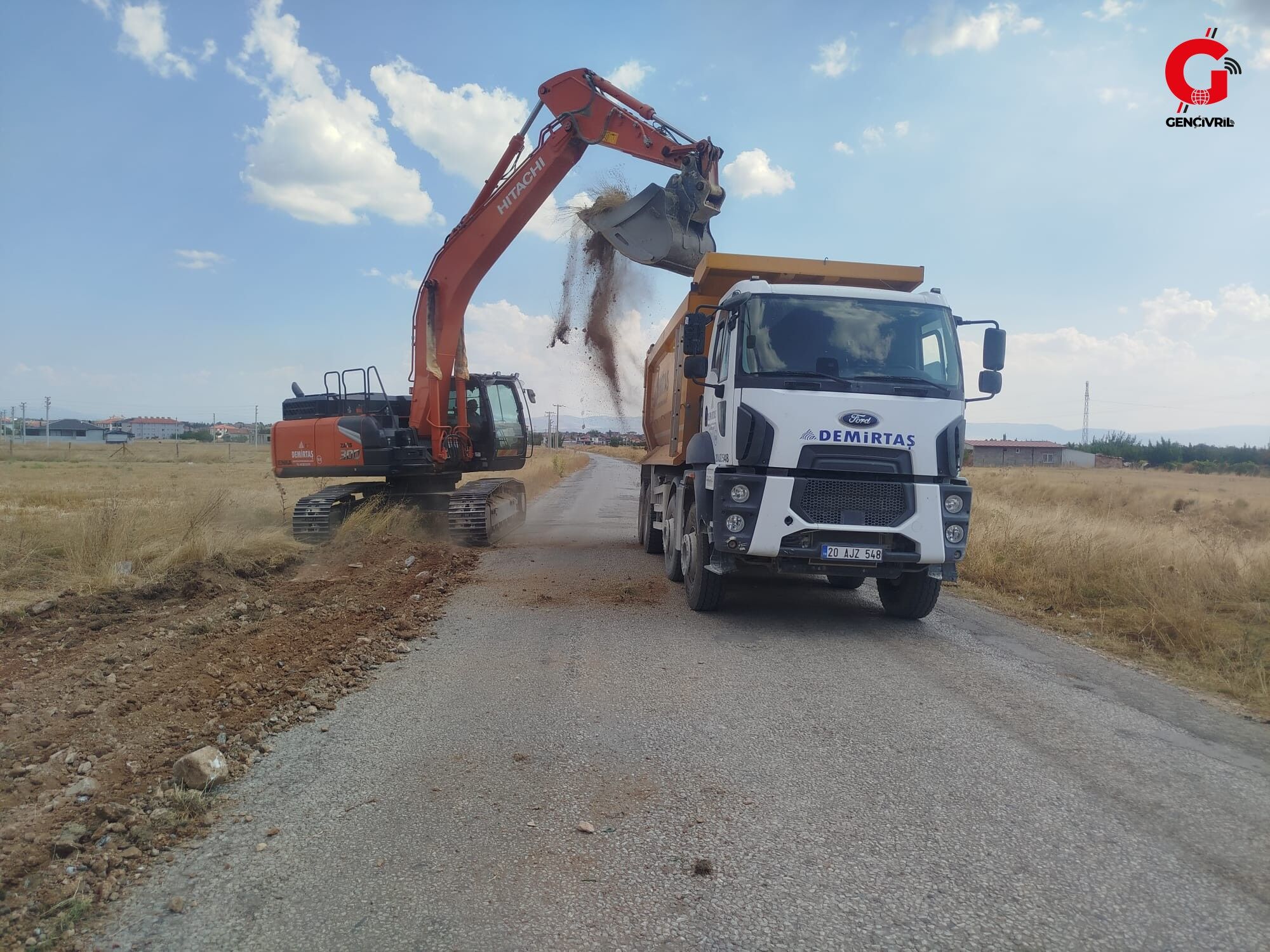 Çivril’de Yeni Yolun Yanı Sıra Bisiklet Yolu ve Kaldırım da Yapılacak