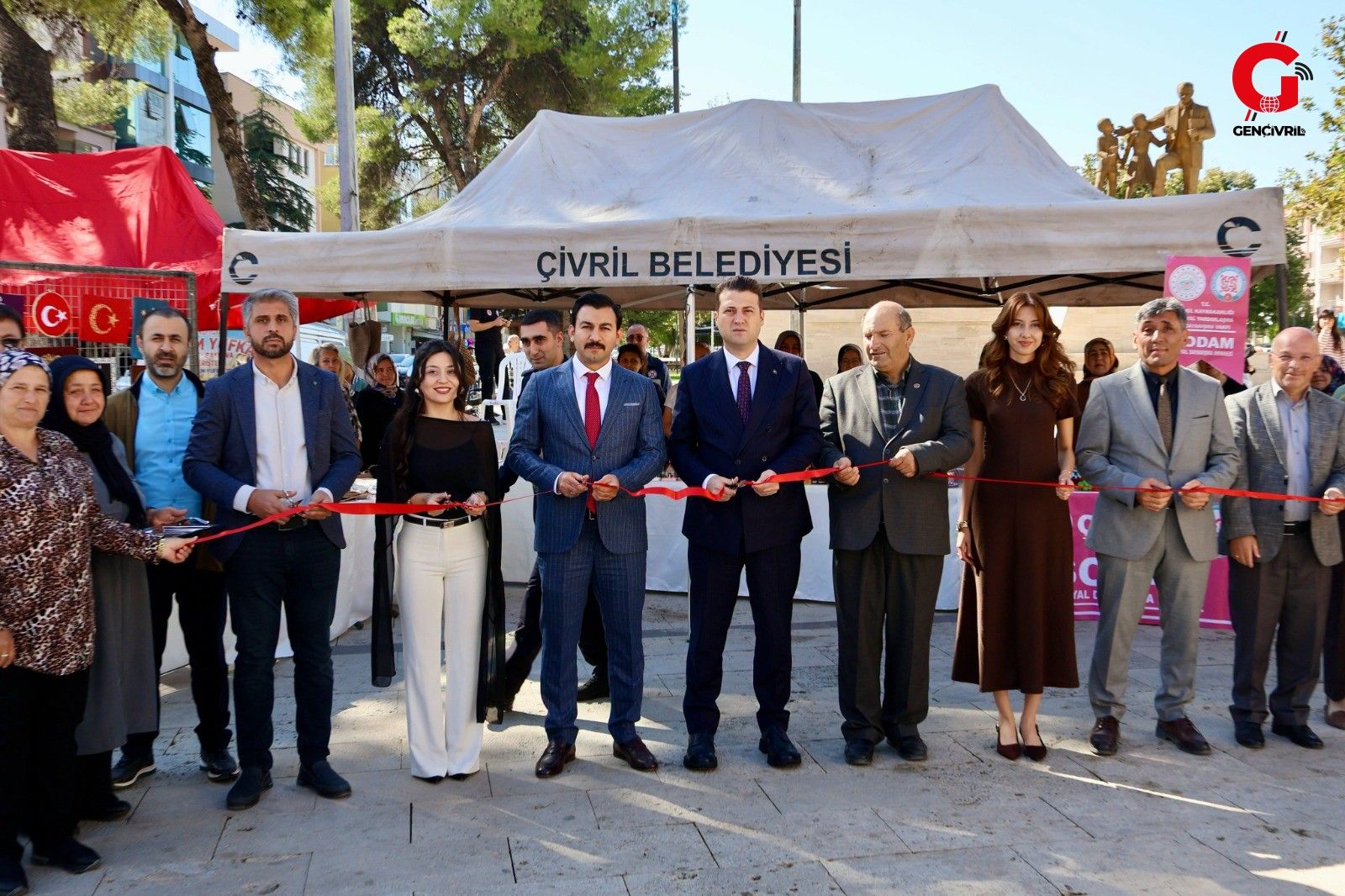Sodam kursiyerlerinden görkemli dönem sonu sergisi